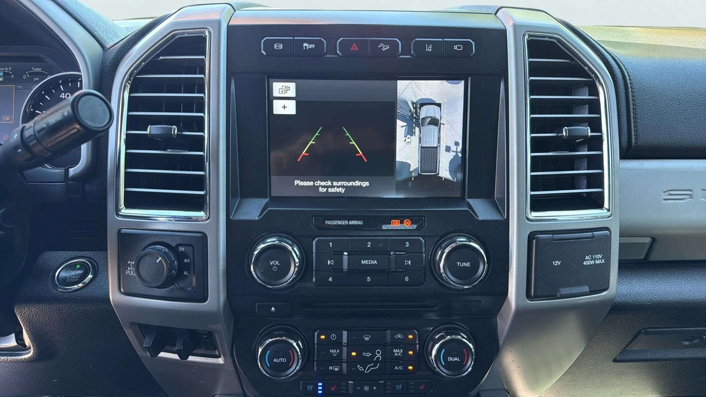 Used 2017 Ford F350 Lariat w/ Lariat Ultimate Package AWD/4WD image 12