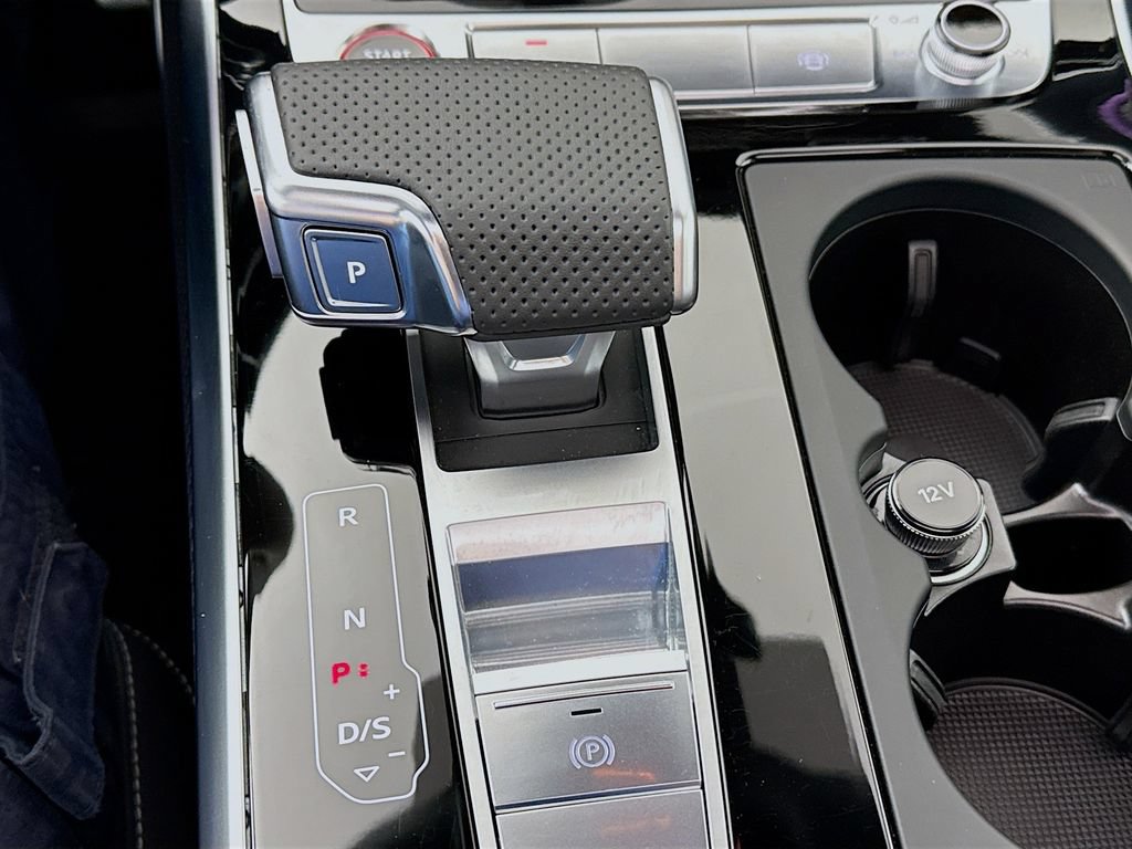 Used 2024 Audi SQ8 Premium Plus AWD/4WD image 18