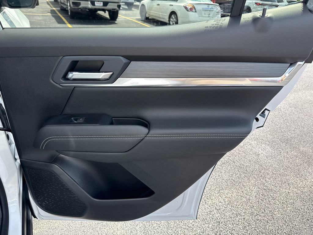 New 2027 GMC Terrain Elevation w/ Technology Package II AWD/4WD image 32