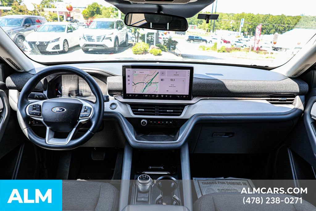 Used 2025 Ford Explorer Active image 25
