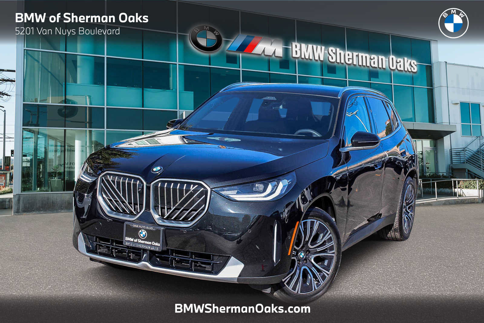 Used 2025 BMW X3 xDrive30i w/ Premium Package image 1