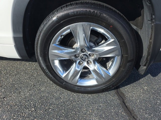 Used 2019 Toyota Highlander Limited image 12