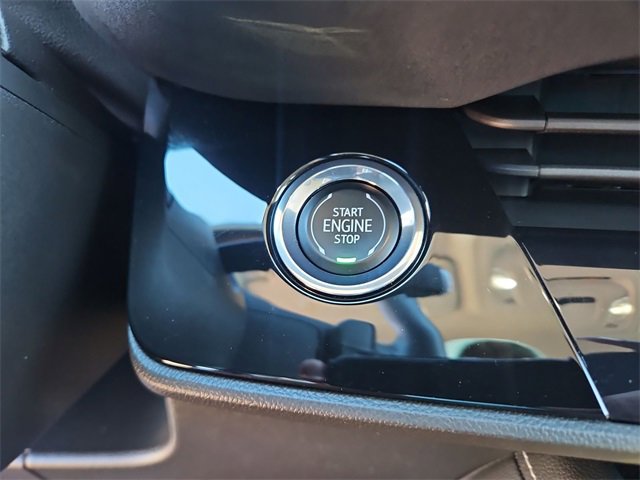 Used 2024 Buick Envision Sport Touring image 17