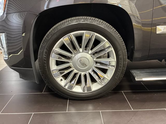 Used 2016 Cadillac Escalade ESV Platinum AWD/4WD image 28