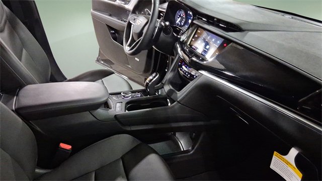 Used 2024 Cadillac XT6 Sport w/ Technology Package image 14
