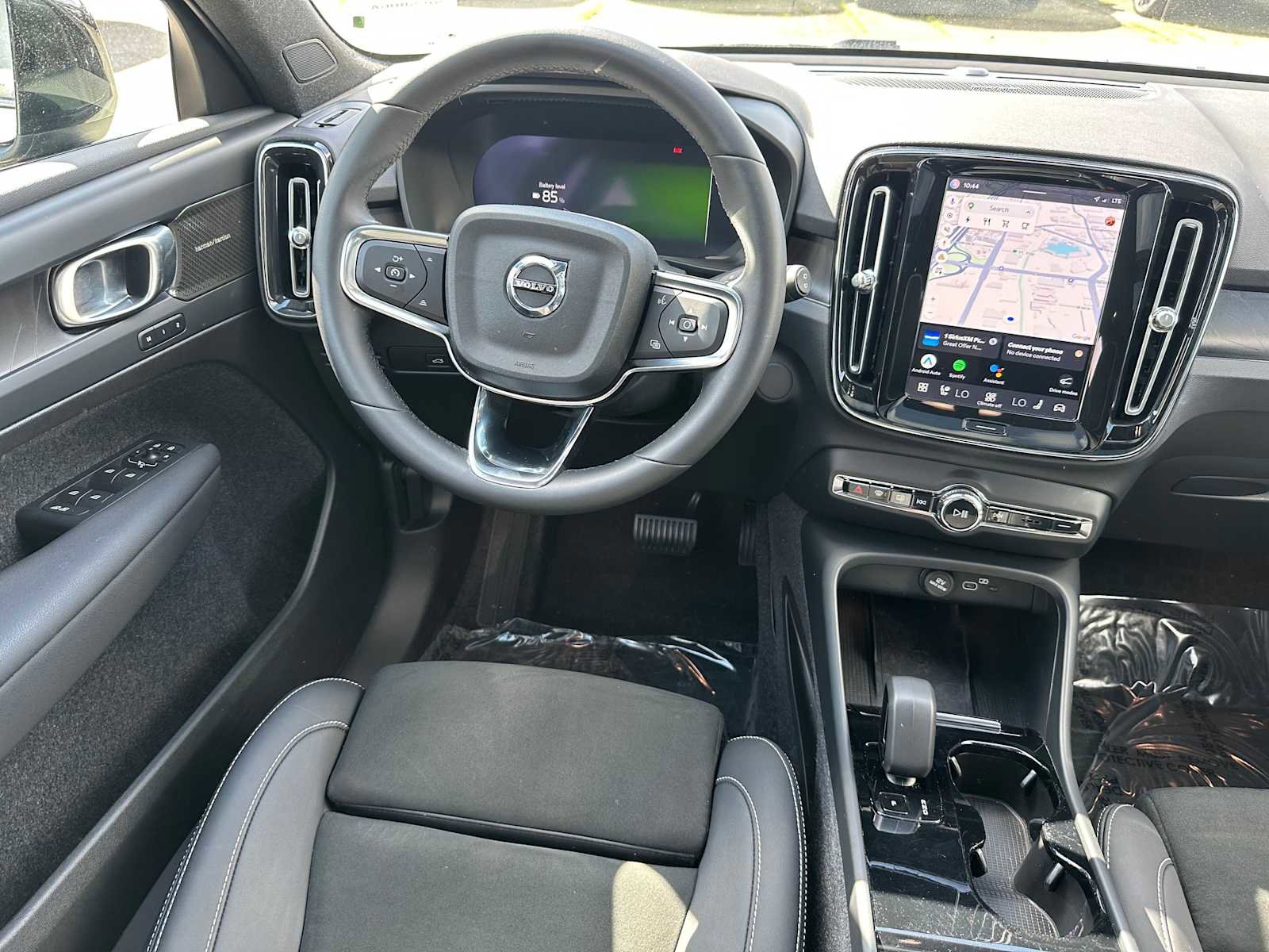 Certified 2023 Volvo XC40 Recharge Ultimate w/ Protection Package Premier AWD/4WD image 18