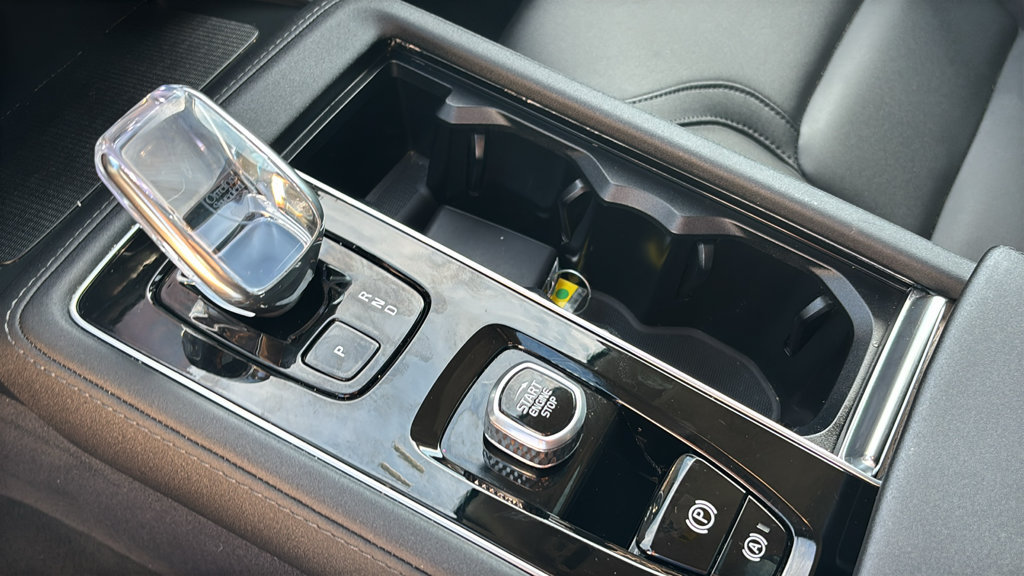 Certified 2026 Volvo XC90 B6 Plus AWD/4WD image 23