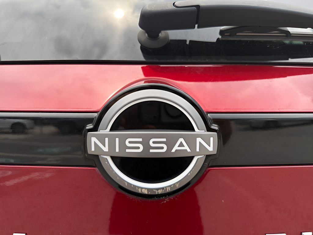 Certified 2024 Nissan Pathfinder SV FWD image 44