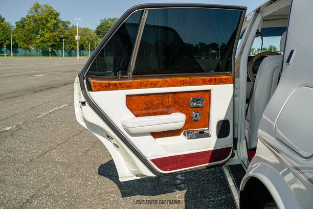 Used 1989 Rolls-Royce Silver Spirit image 44