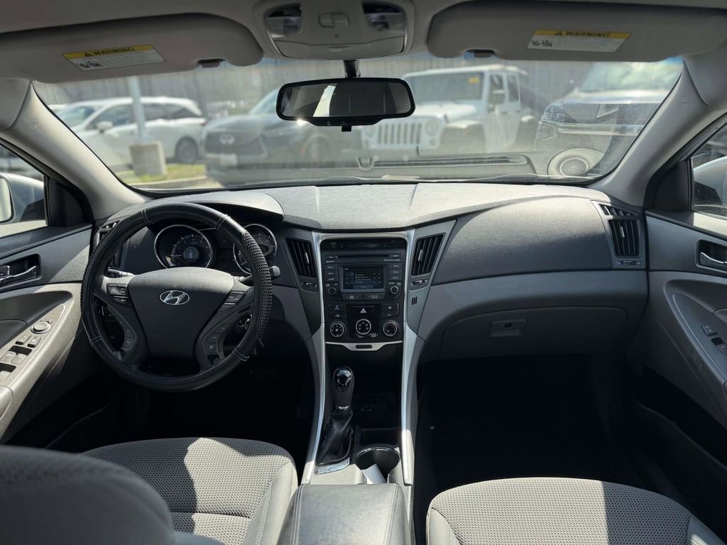 Used 2014 Hyundai Sonata GLS w/ Popular Equipment Group 2 FWD image 11