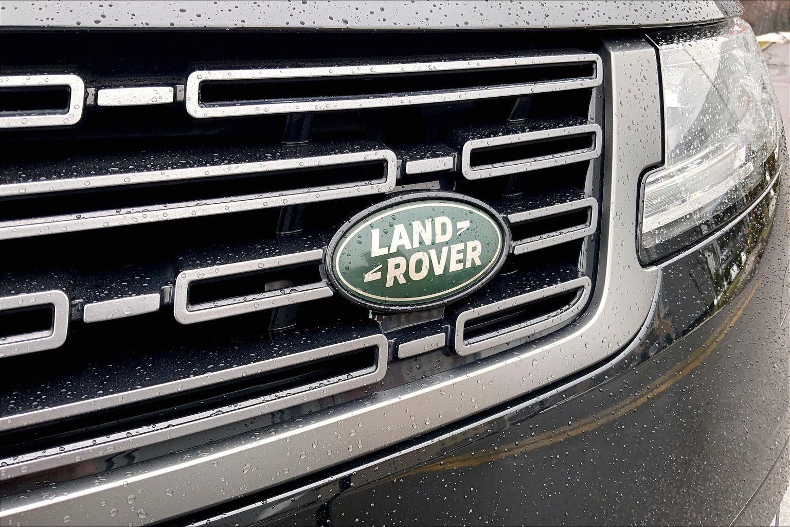 Used 2024 Land Rover Range Rover Sport SE image 31