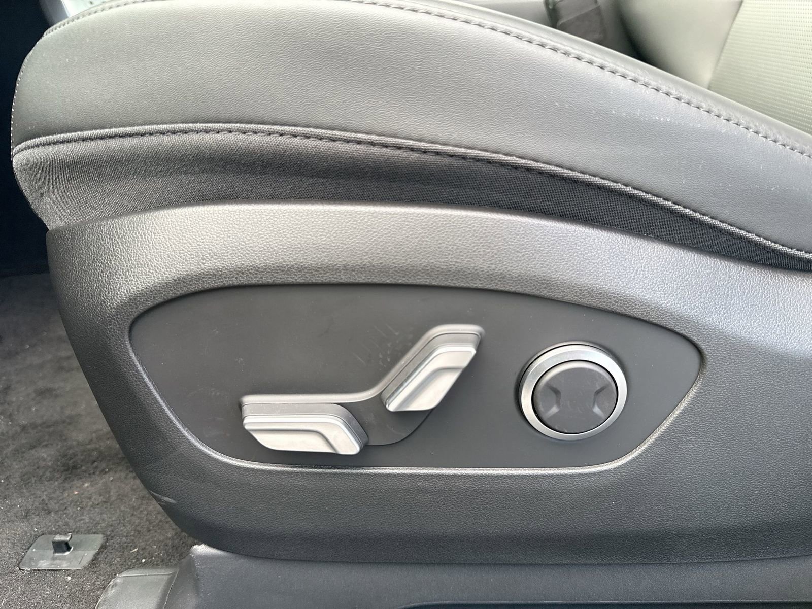 New 2026 Hyundai Ioniq 9 SEL image 14