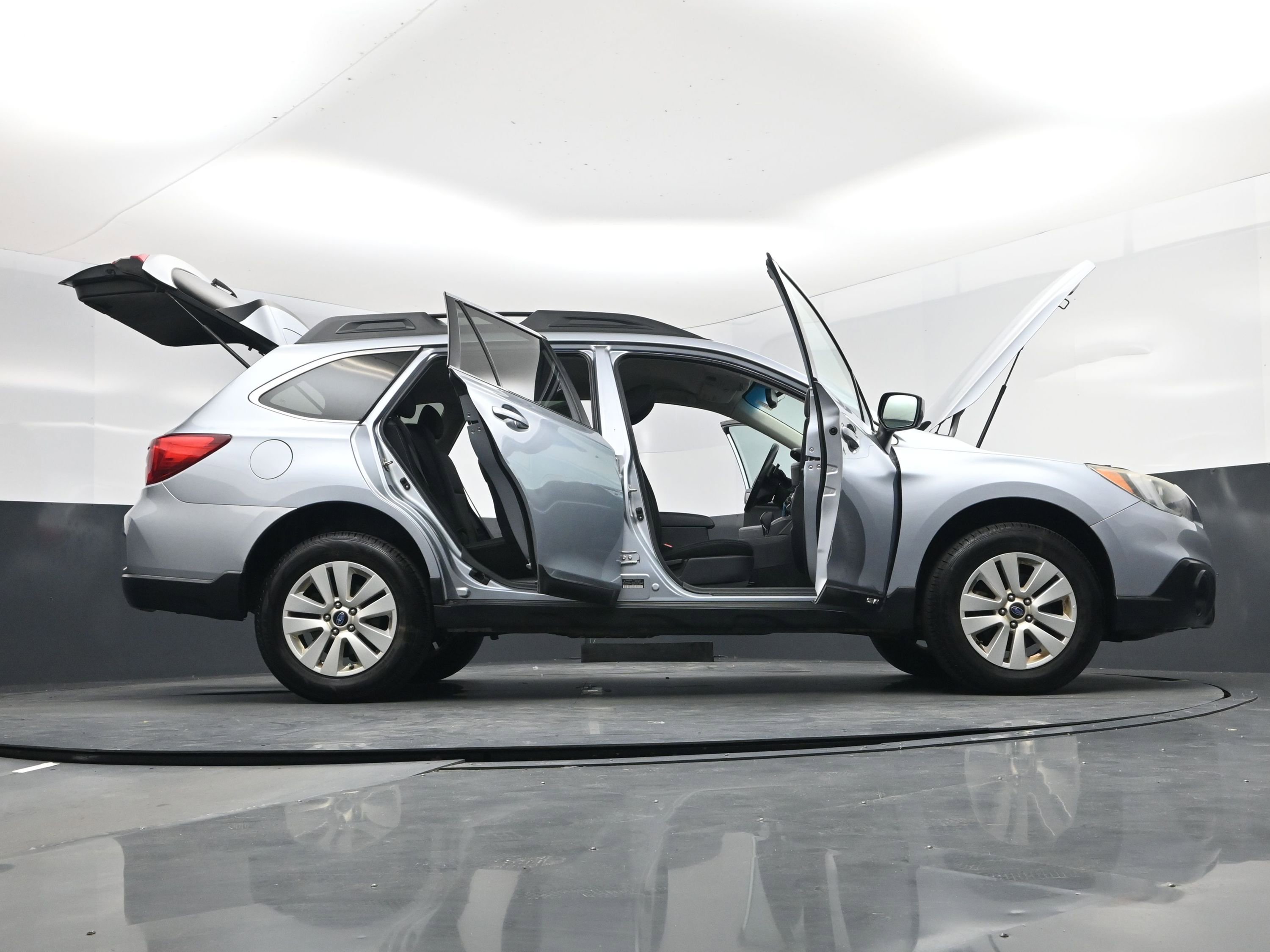 Used 2015 Subaru Outback 2.5i Premium image 23