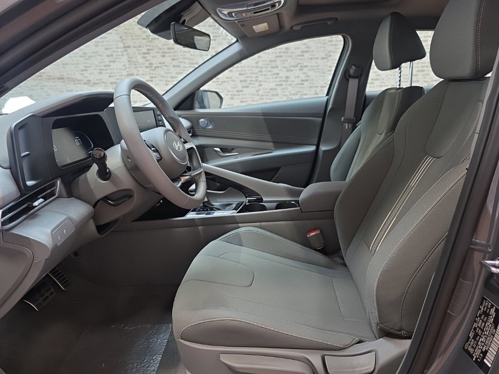 New 2026 Hyundai Elantra SEL Sport image 22
