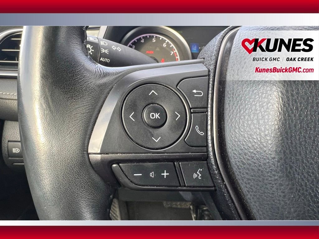 Used 2024 Toyota Camry SE image 9