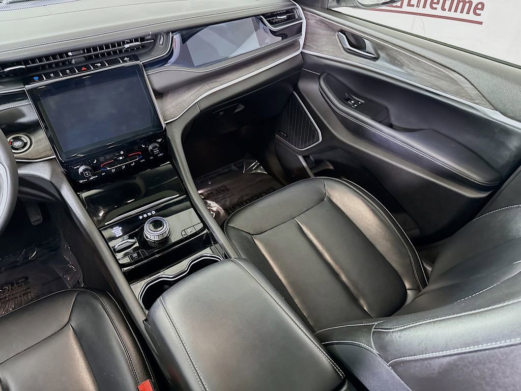 Used 2022 Jeep Grand Cherokee Limited 4xe image 27