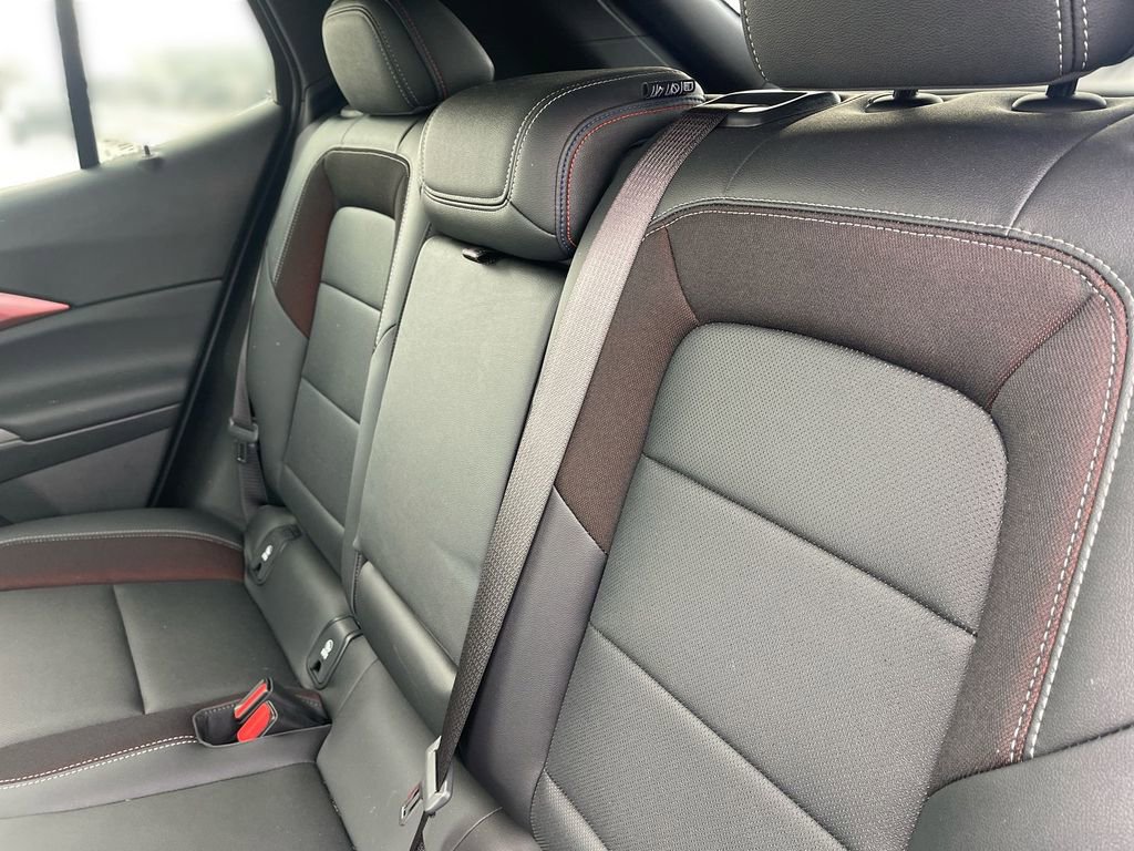 Used 2025 Chevrolet Equinox EV RS image 21