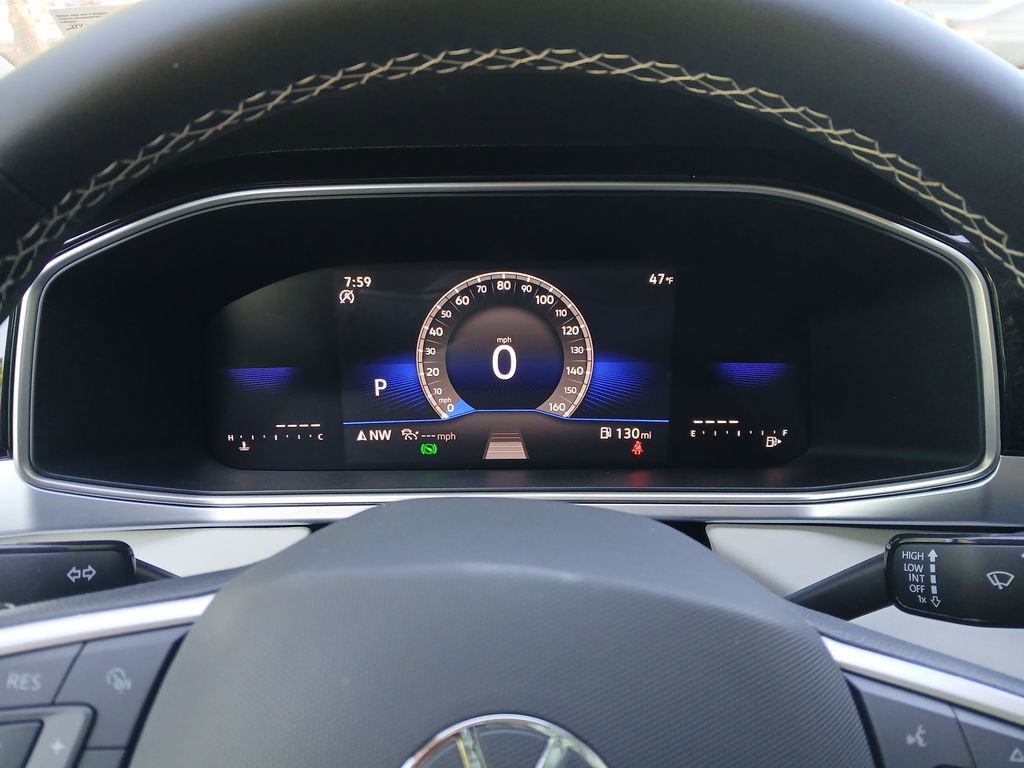 New 2026 Volkswagen Taos SE image 15