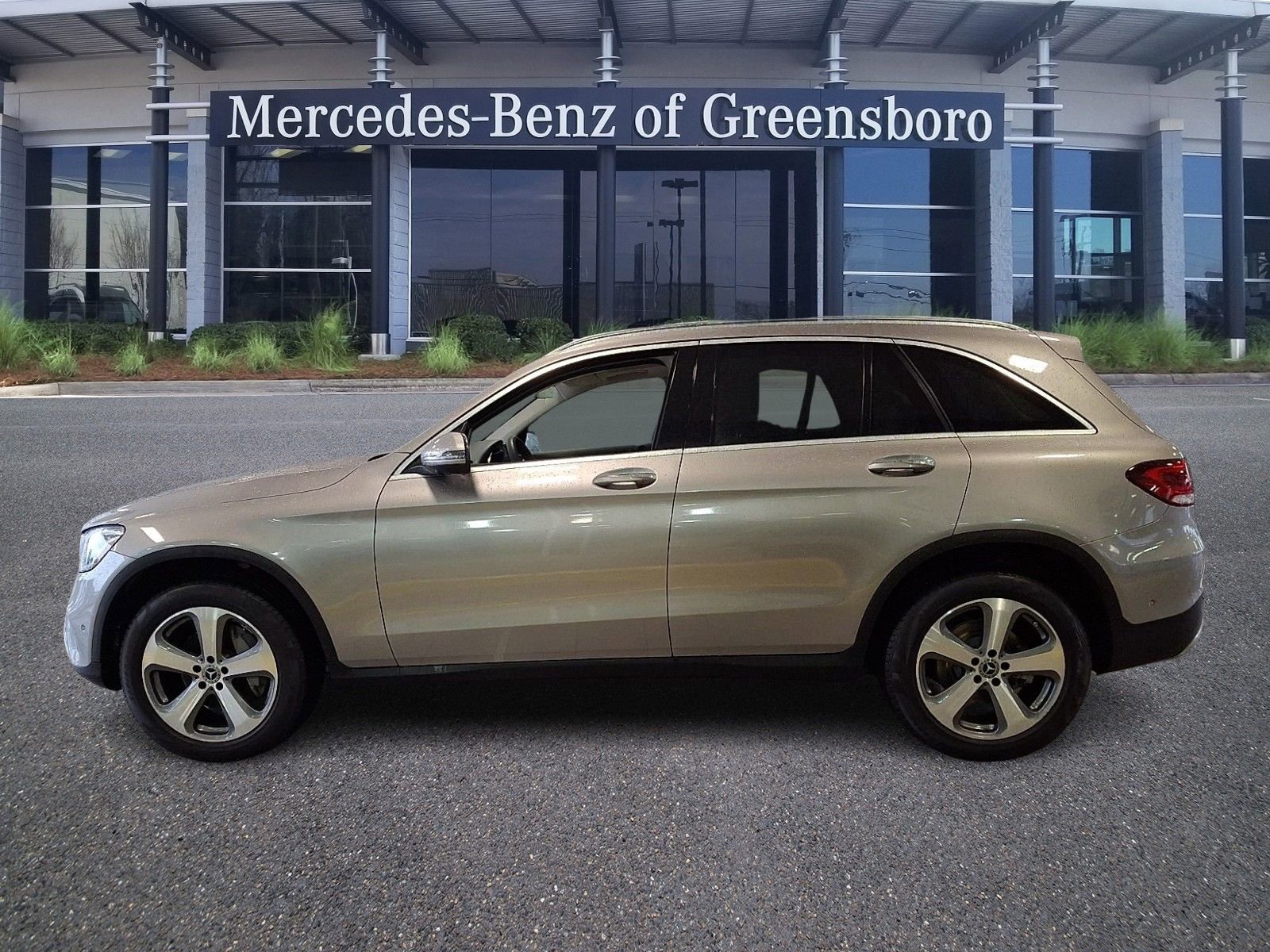 Used 2021 Mercedes-Benz GLC 300 4MATIC image 7