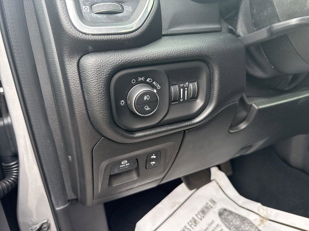Used 2019 RAM 1500 Laramie image 15