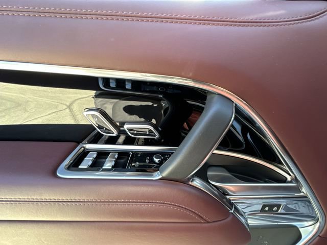 Used 2023 Land Rover Range Rover SE image 20