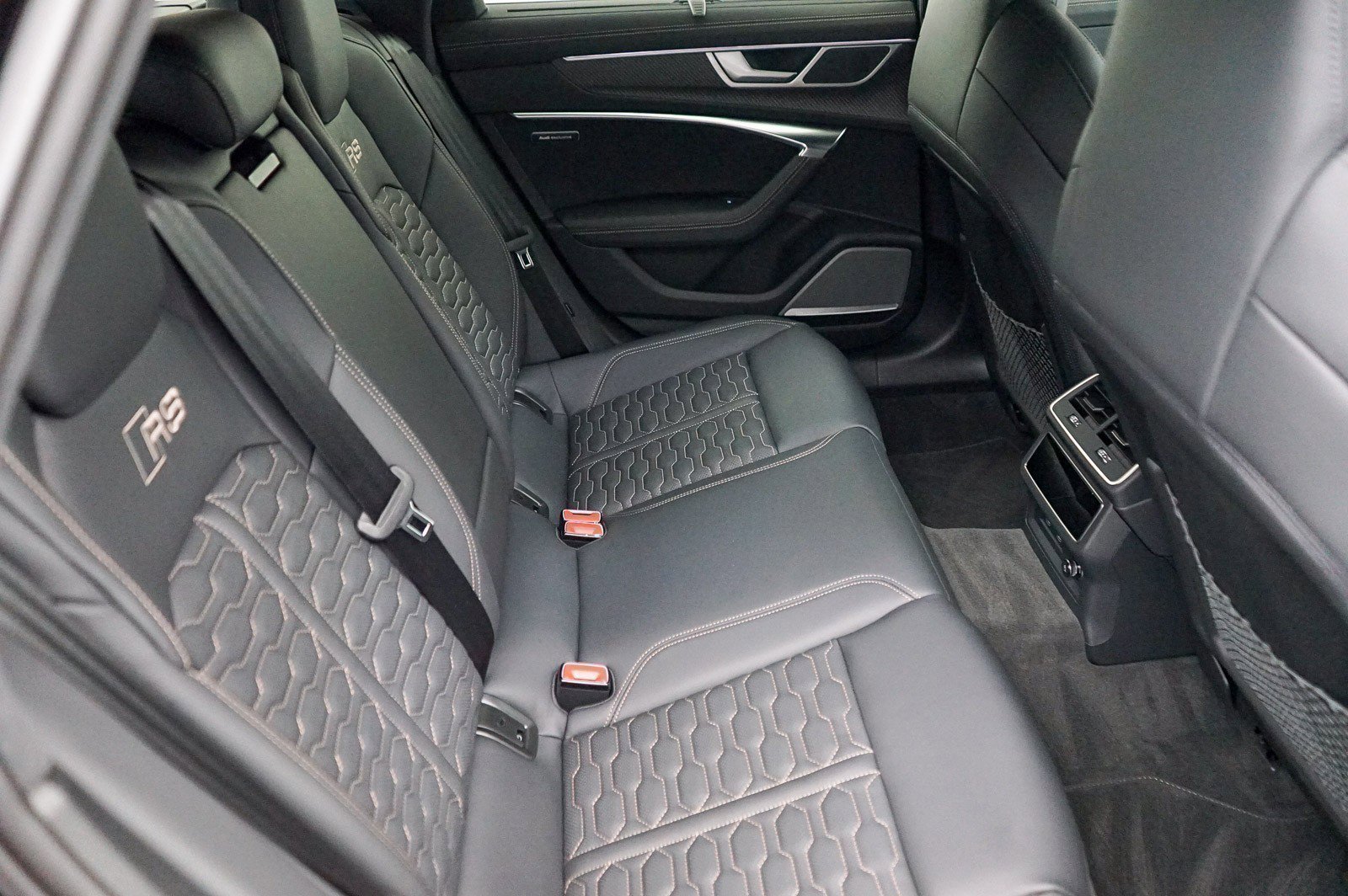 Used 2024 Audi RS 6 performance image 26