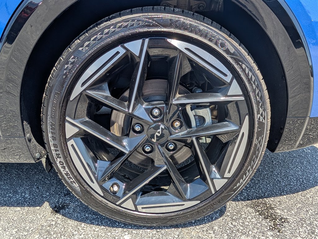 Used 2025 Kia K4 GT-Line w/ GT-Line Premium Package FWD image 9