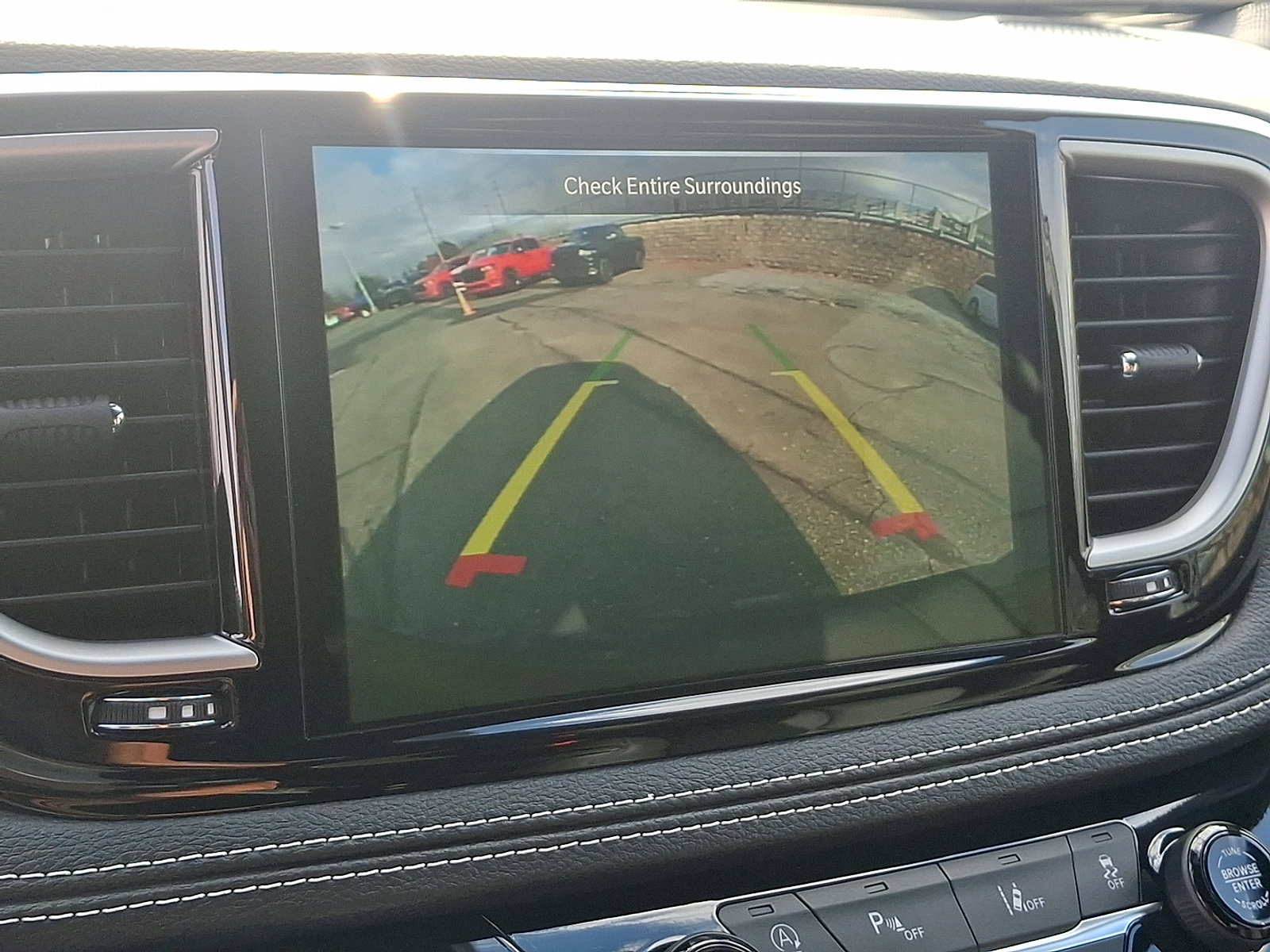 New 2026 Chrysler Pacifica Select w/ S Appearance Package image 15