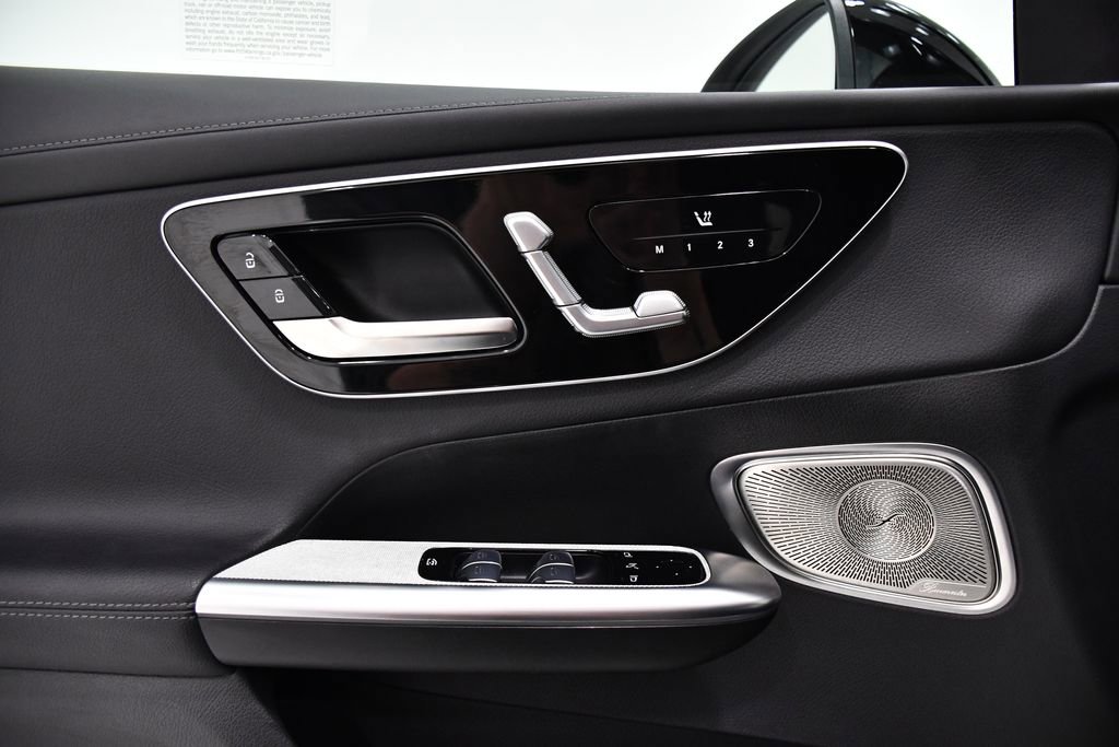 Certified 2025 Mercedes-Benz GLC 300 4MATIC image 17