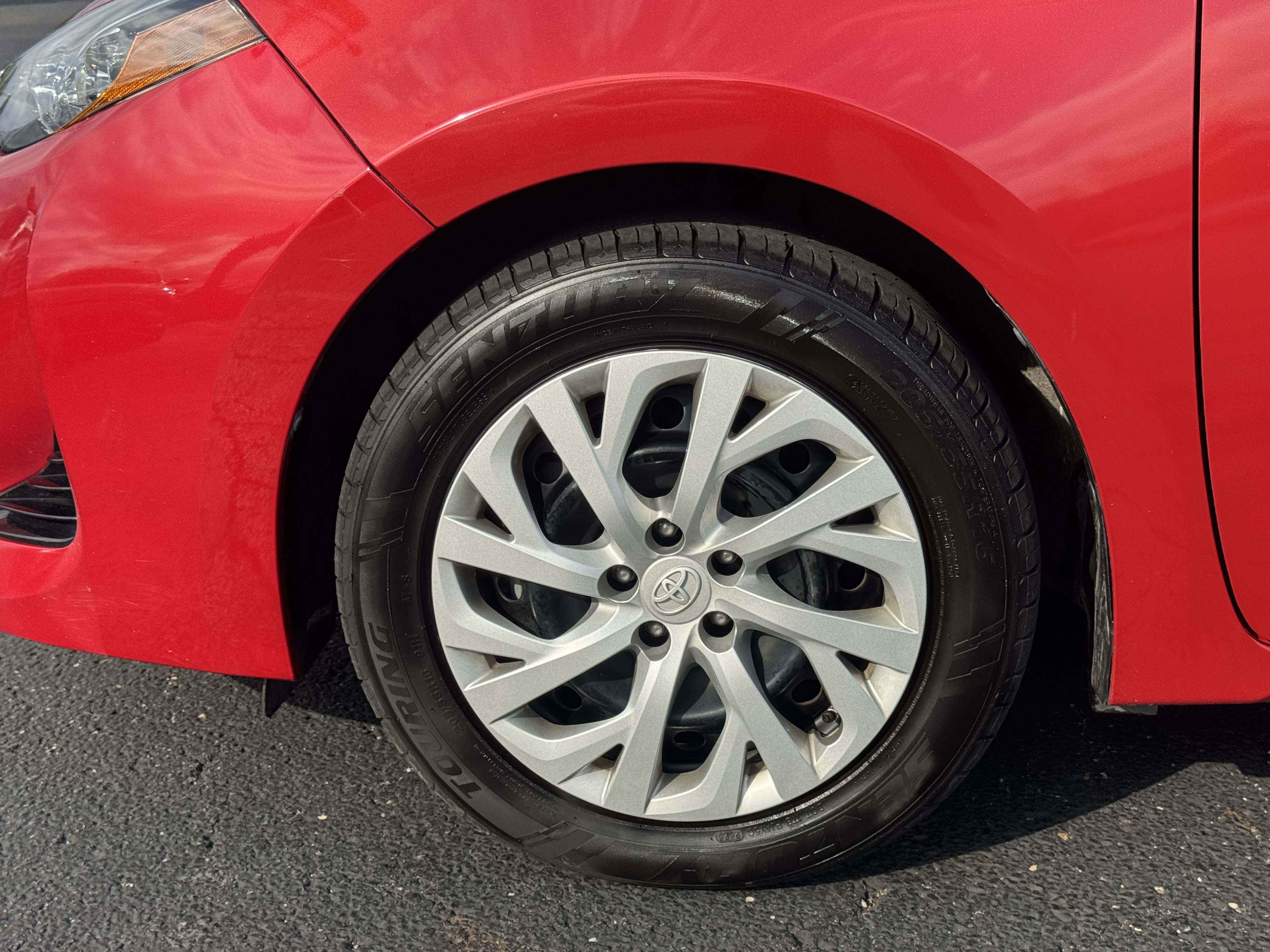 Used 2019 Toyota Corolla LE FWD image 26
