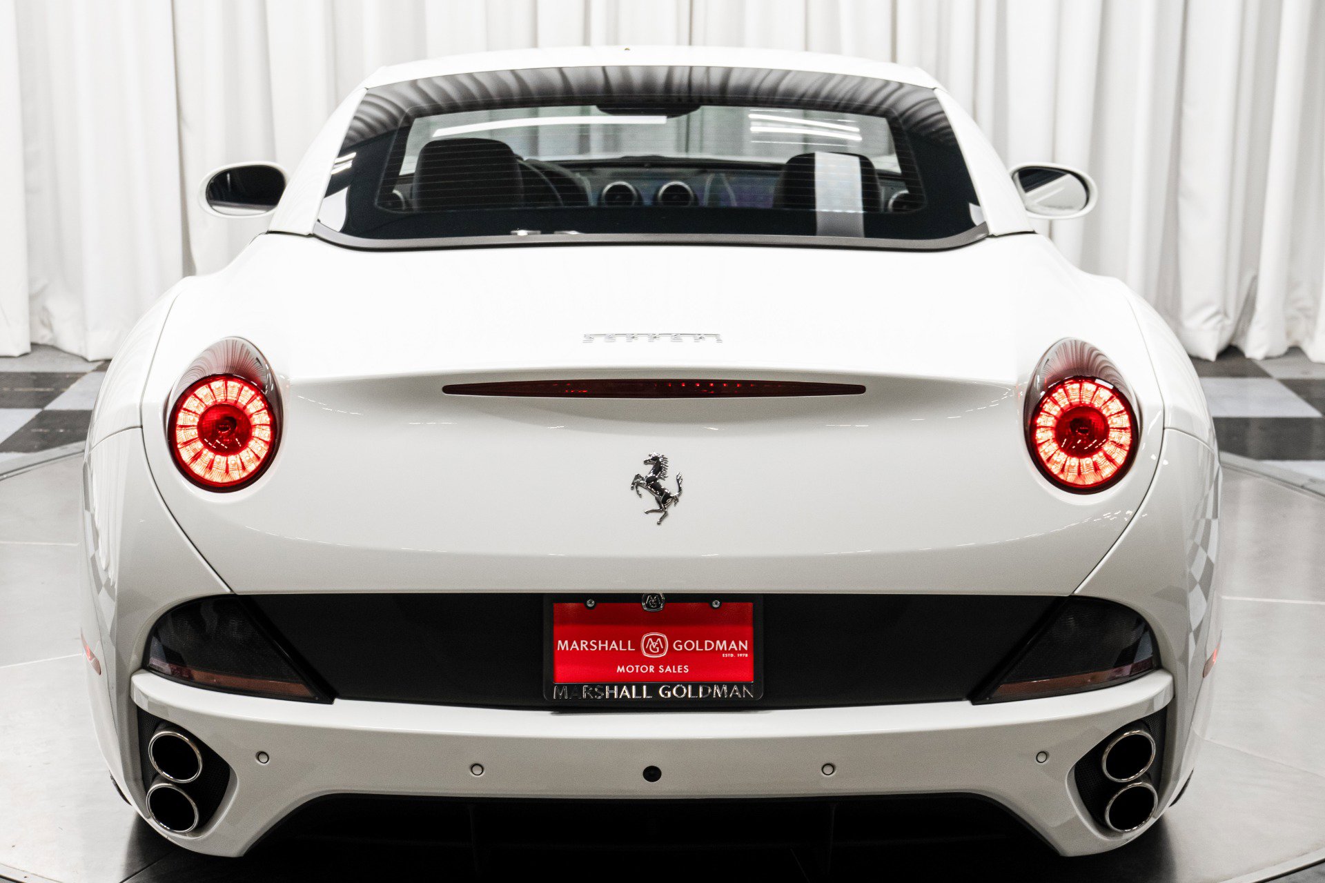 Used 2014 Ferrari California image 49