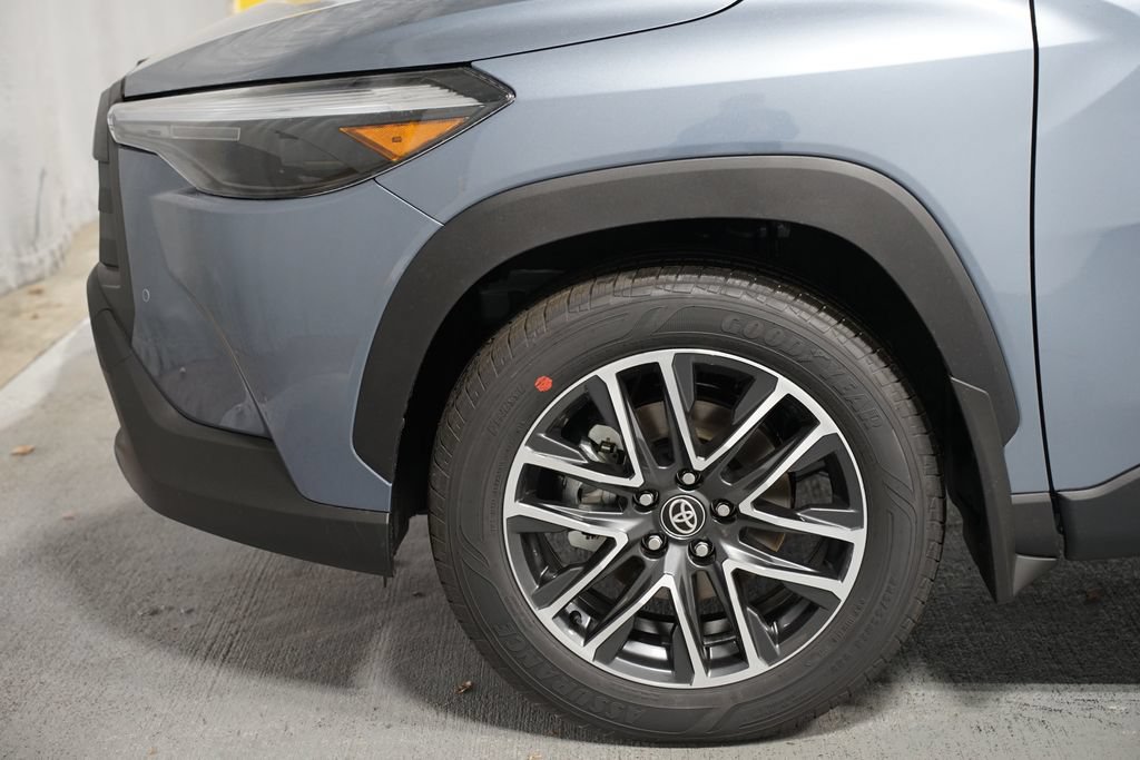 New 2026 Toyota Corolla Cross XLE FWD image 5