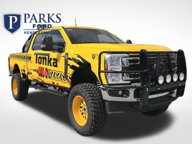 New 2024 Ford F250 XLT image 1