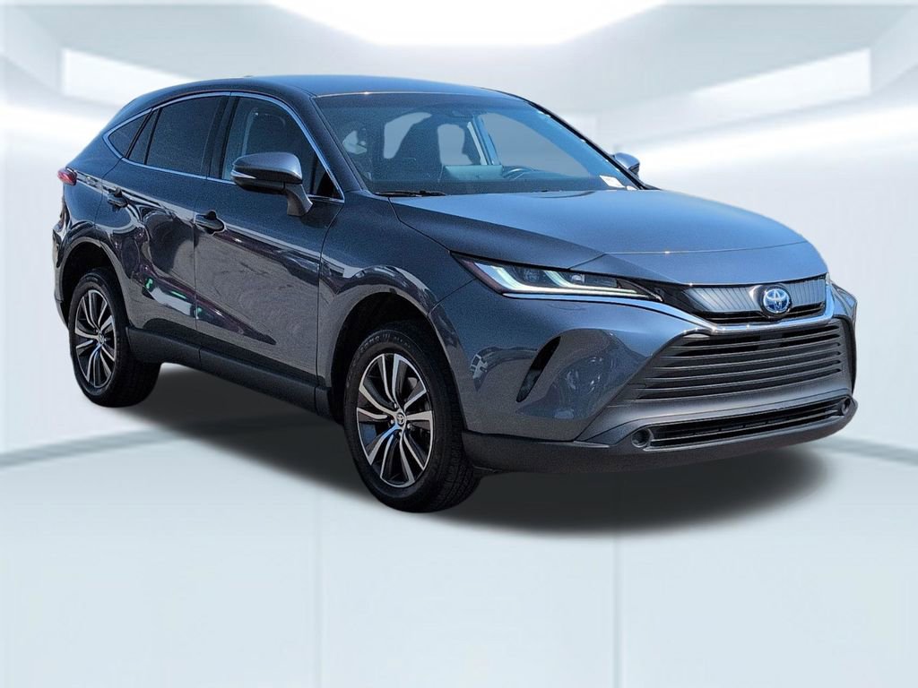 Used 2024 Toyota Venza LE AWD/4WD image 8