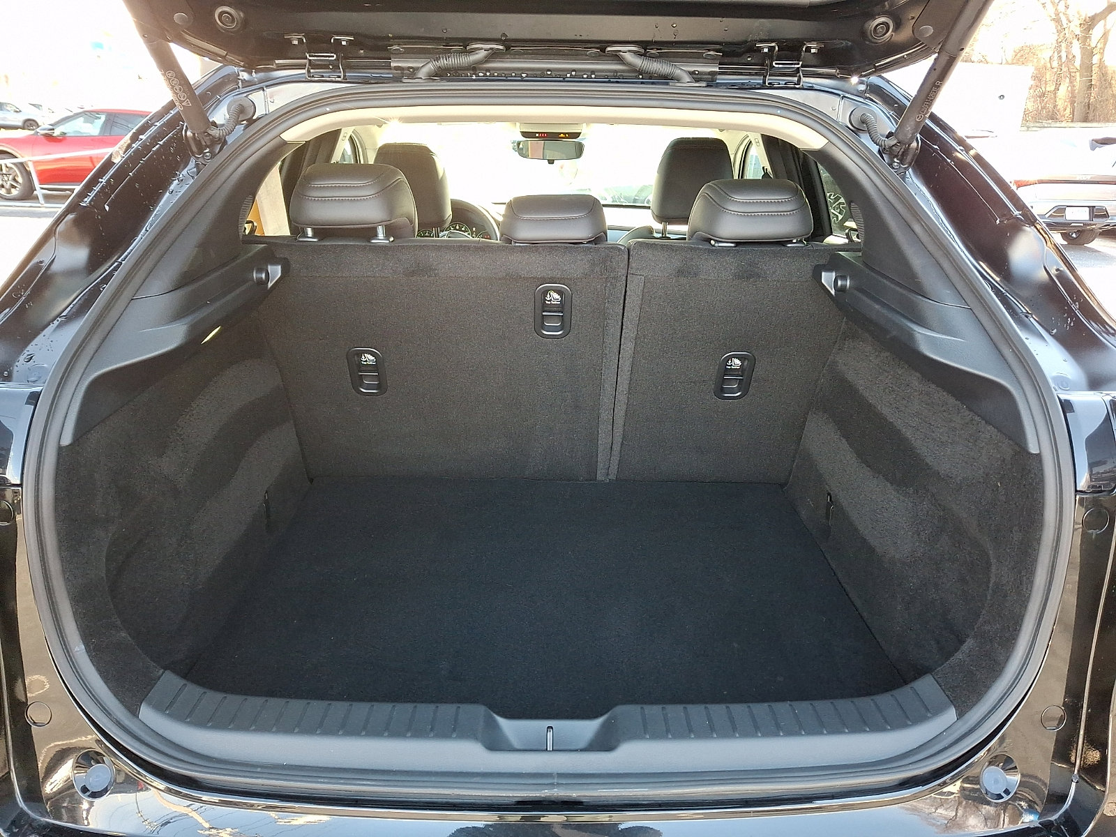 Certified 2025 MAZDA CX-30 AWD 2.5 S w/ Premium Package image 21