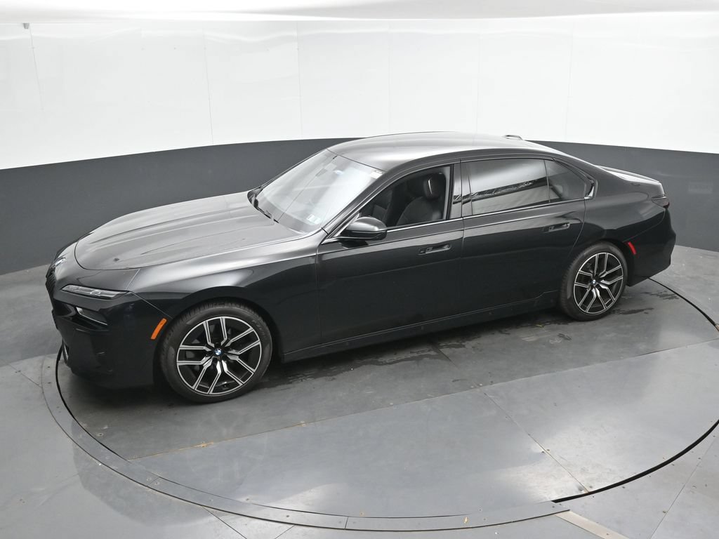 Used 2024 BMW 760i xDrive w/ Executive Package AWD/4WD image 35