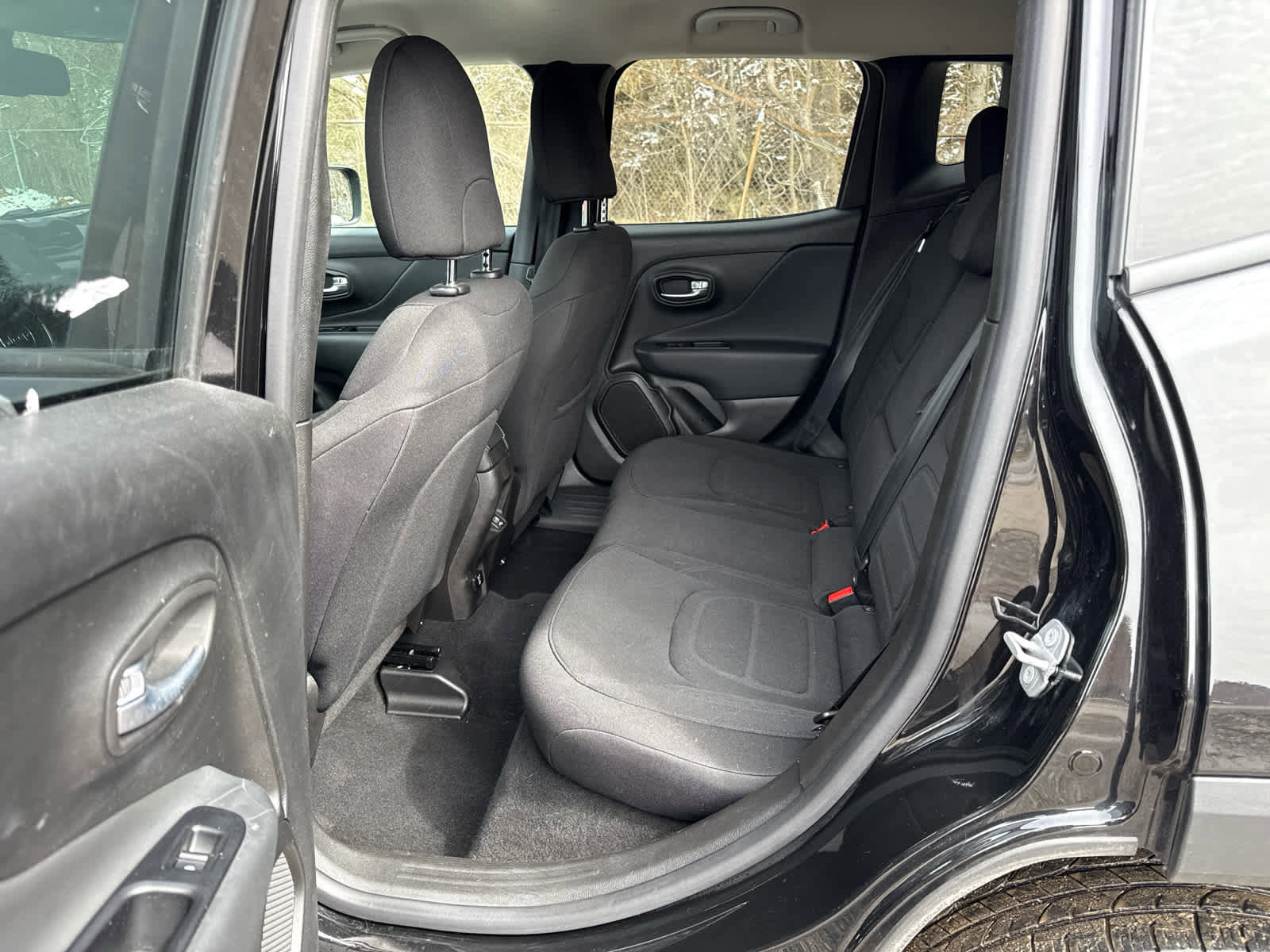 Used 2022 Jeep Renegade Latitude w/ Convenience Group image 17