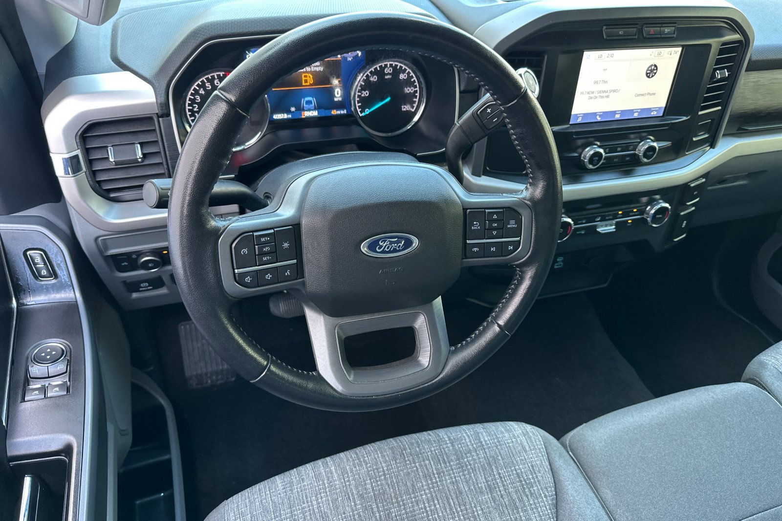 Used 2022 Ford F150 XLT w/ Equipment Group 301A Mid RWD image 15