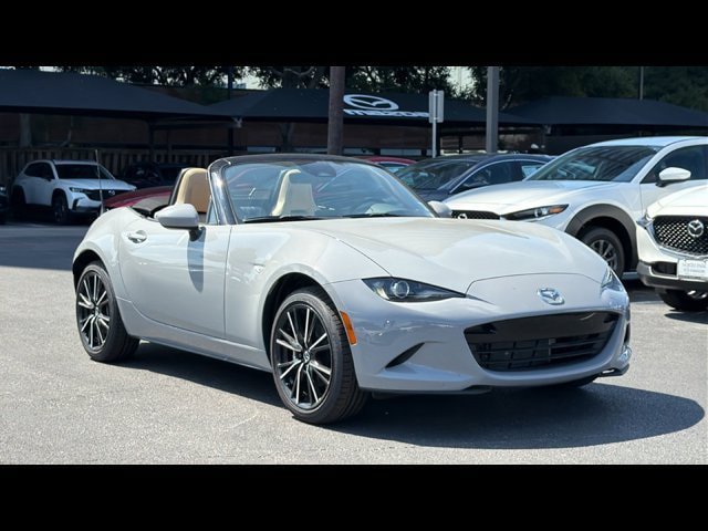 New 2026 MAZDA MX-5 Miata Grand Touring RWD image 17