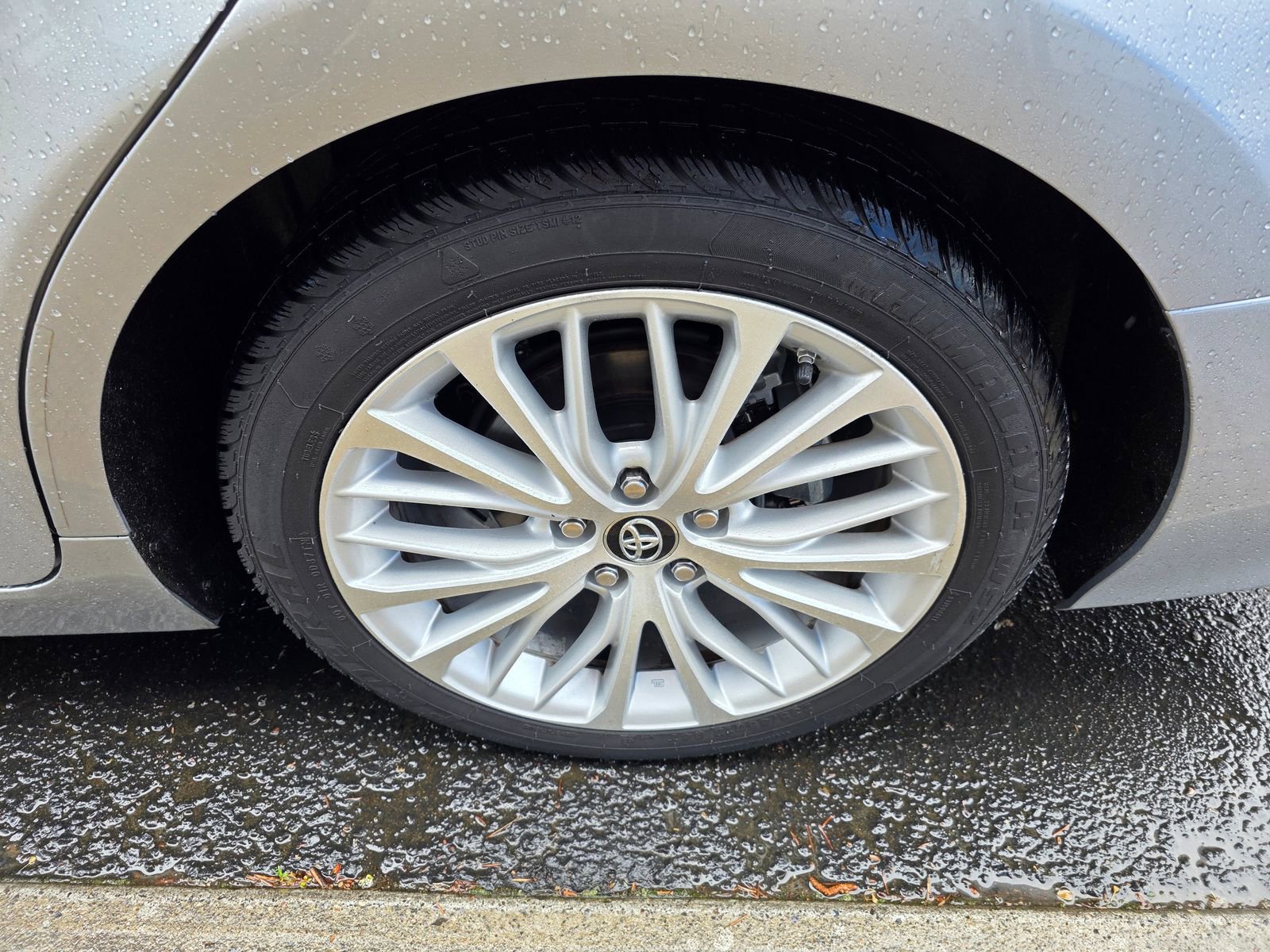 Used 2018 Toyota Camry XLE w/ Audio Package image 9