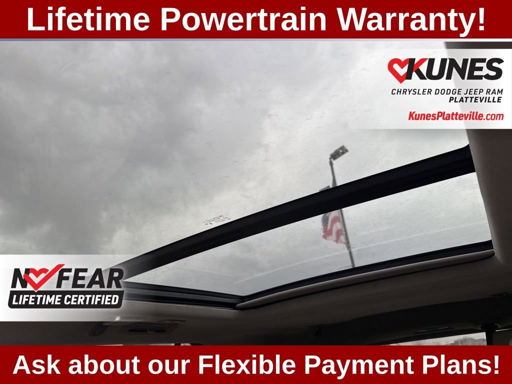 Used 2023 Cadillac Escalade Premium Luxury Platinum image 27