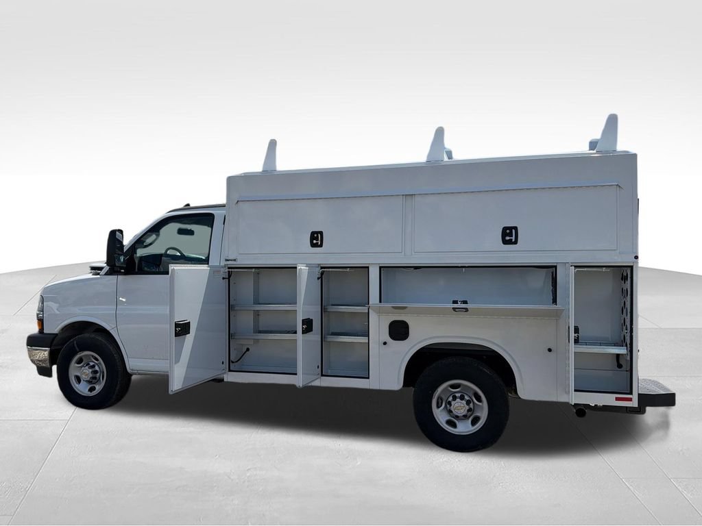 New 2025 Chevrolet Express 3500 w/ Power Convenience Package RWD image 14