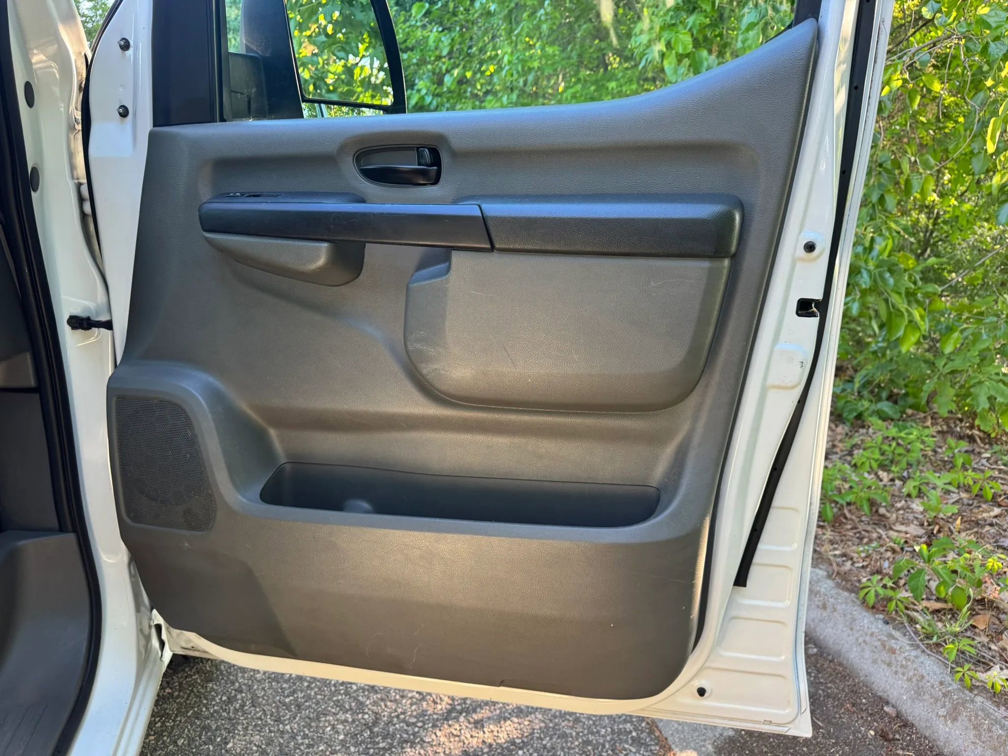 Used 2020 Nissan NV 2500 SV RWD image 8