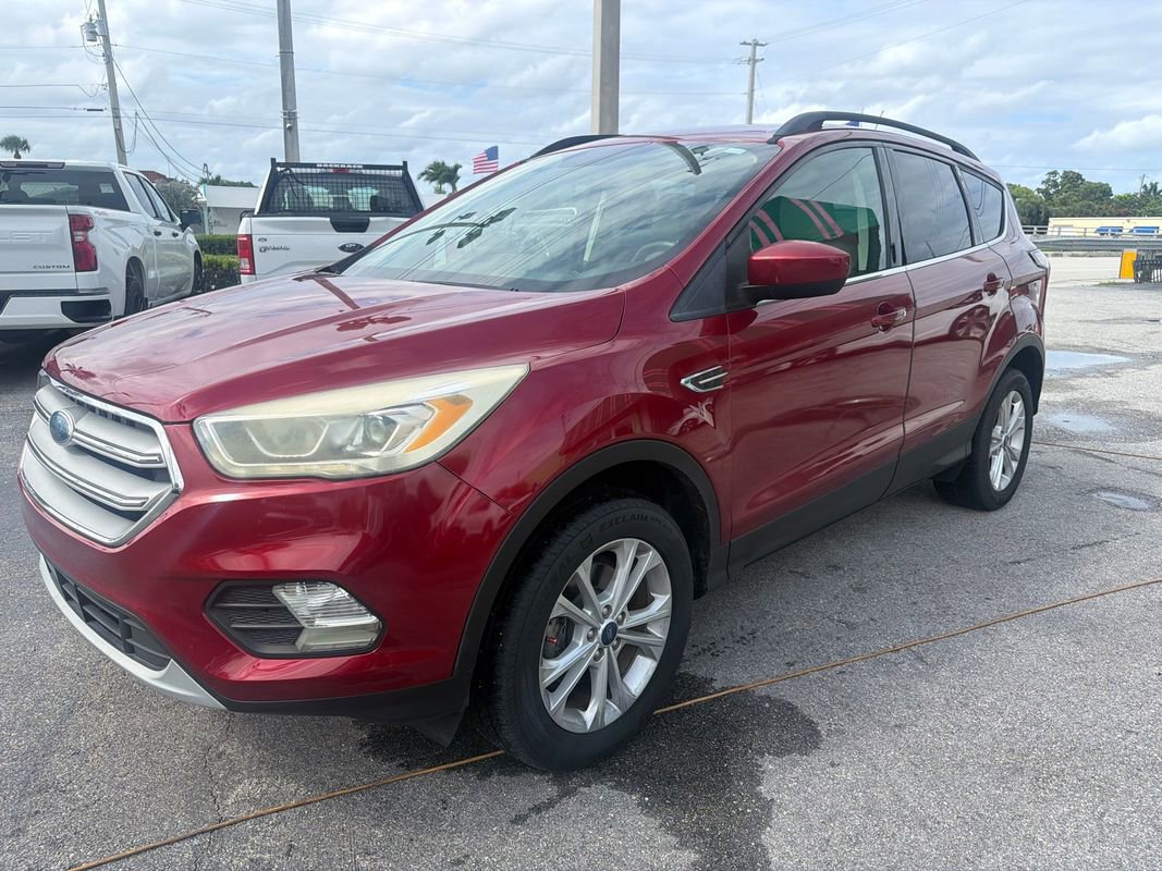 Used 2018 Ford Escape SEL FWD image 1