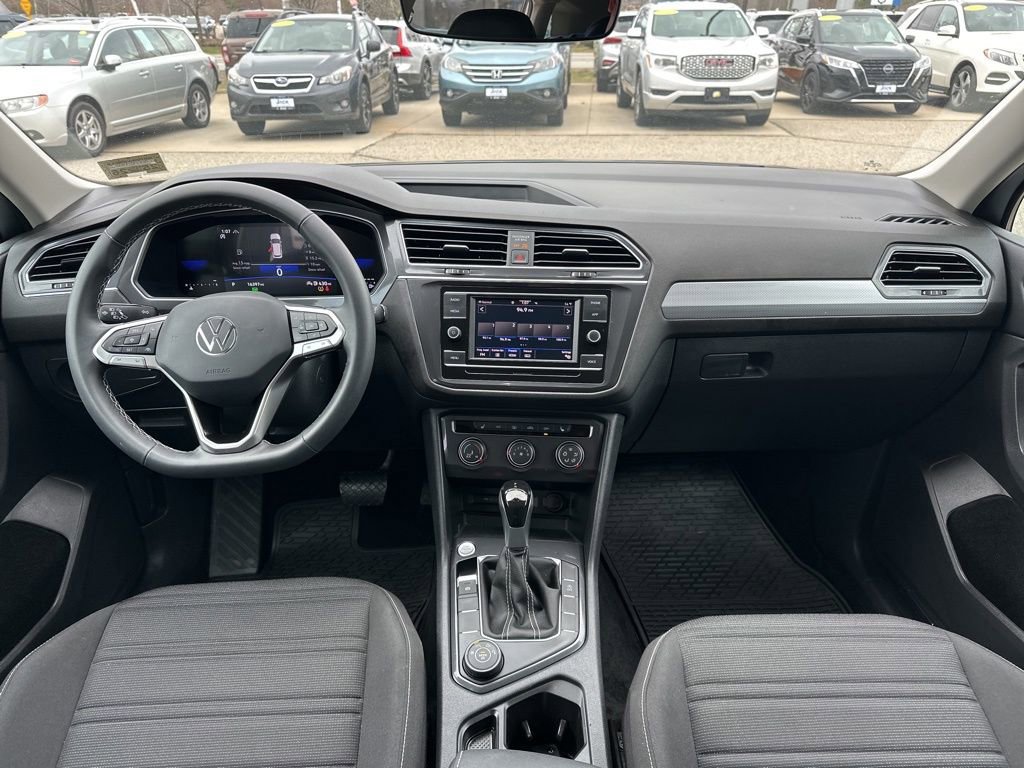 Used 2024 Volkswagen Tiguan S image 15