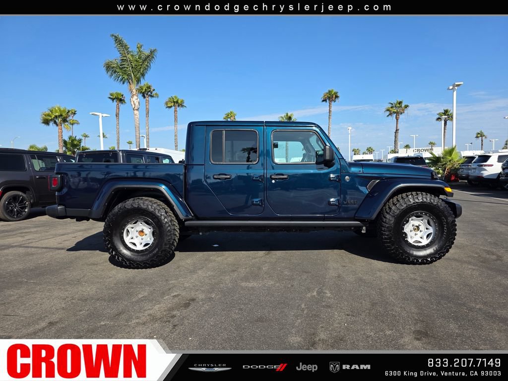 Used 2025 Jeep Gladiator Sport AWD/4WD image 8