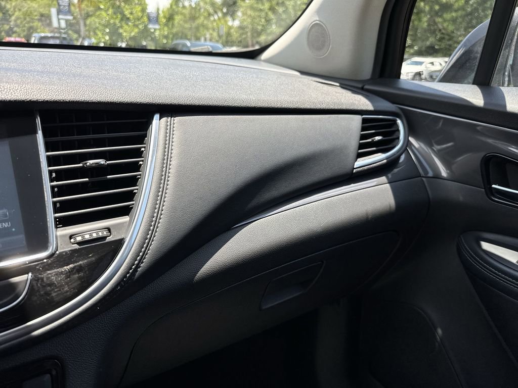 Used 2021 Buick Encore Preferred w/ Safety Package FWD image 56