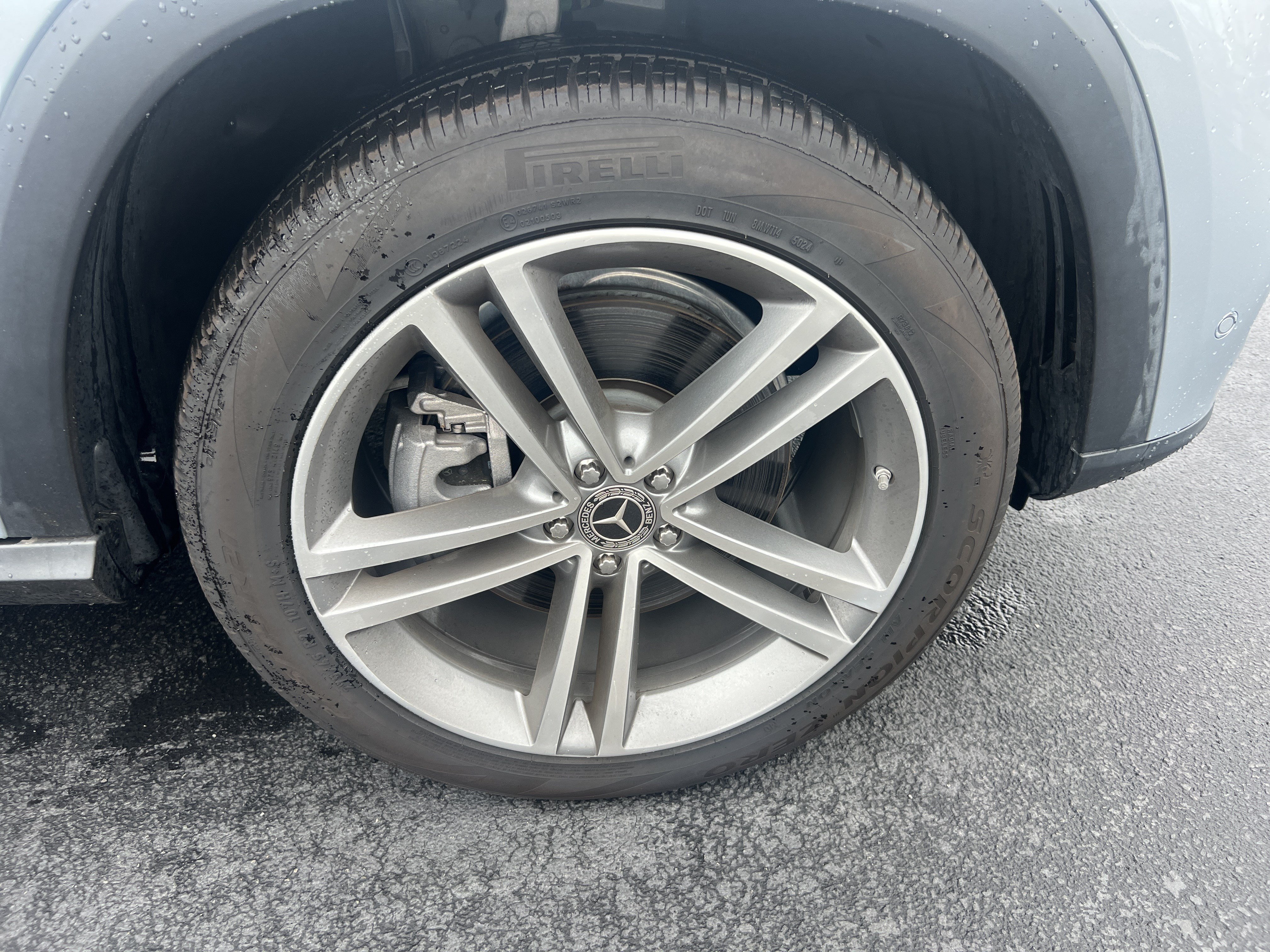 Certified 2022 Mercedes-Benz GLE 450 4MATIC w/ Premium Package image 13