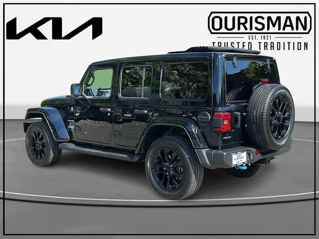 Used 2023 Jeep Wrangler Unlimited Sahara w/ Cold Weather Group AWD/4WD image 3