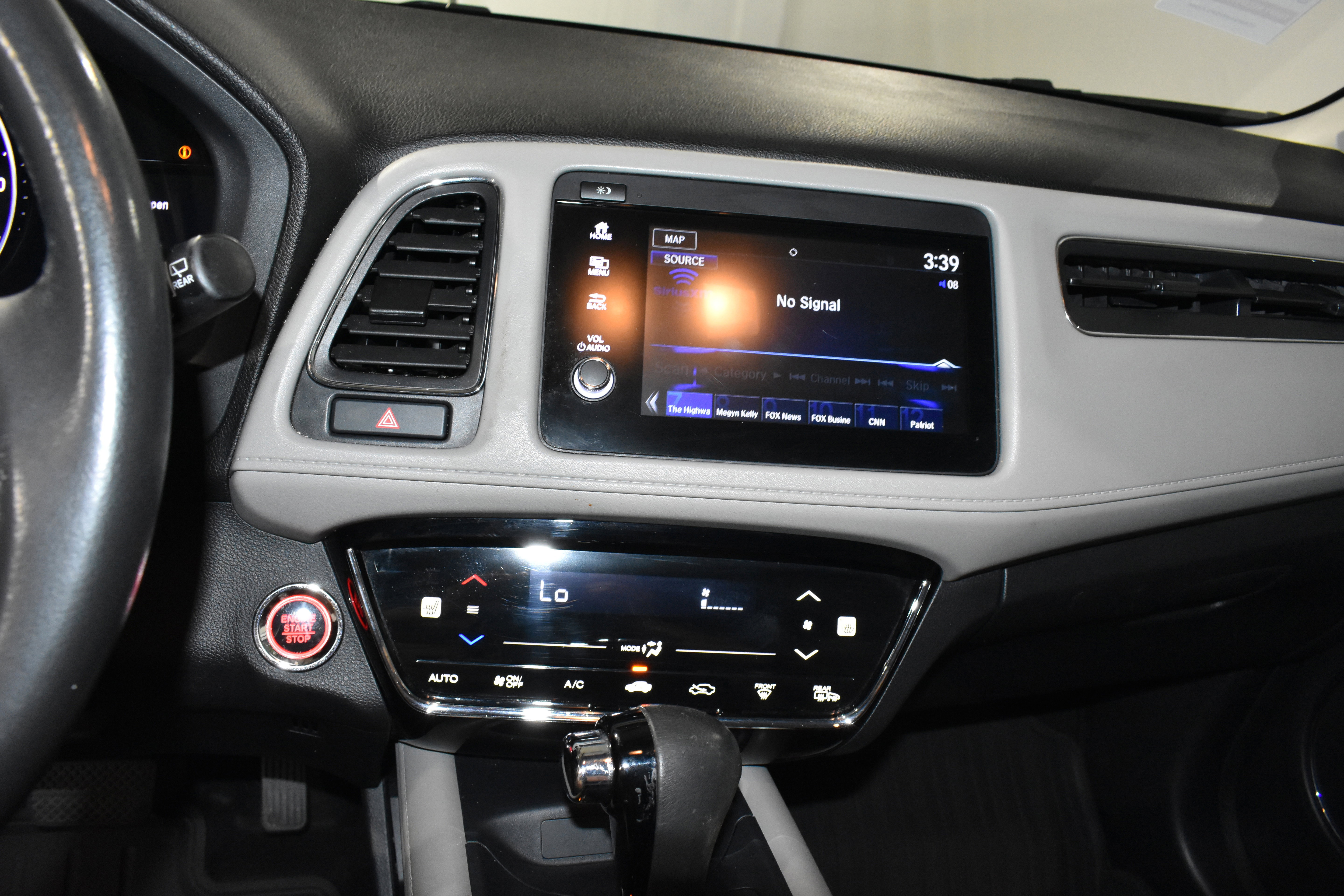 Used 2019 Honda HR-V Touring image 21